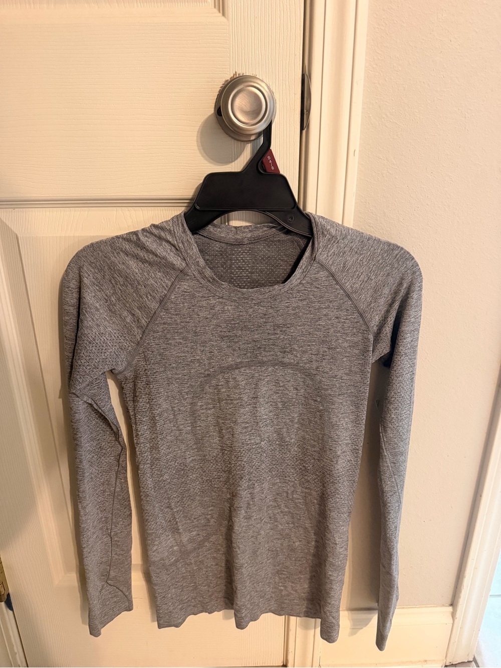 Lululemon Long Sleeve Swiftly Tee